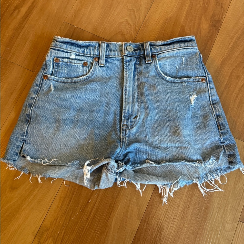 Abercrombie & Fitch High Rise Mom Shorts